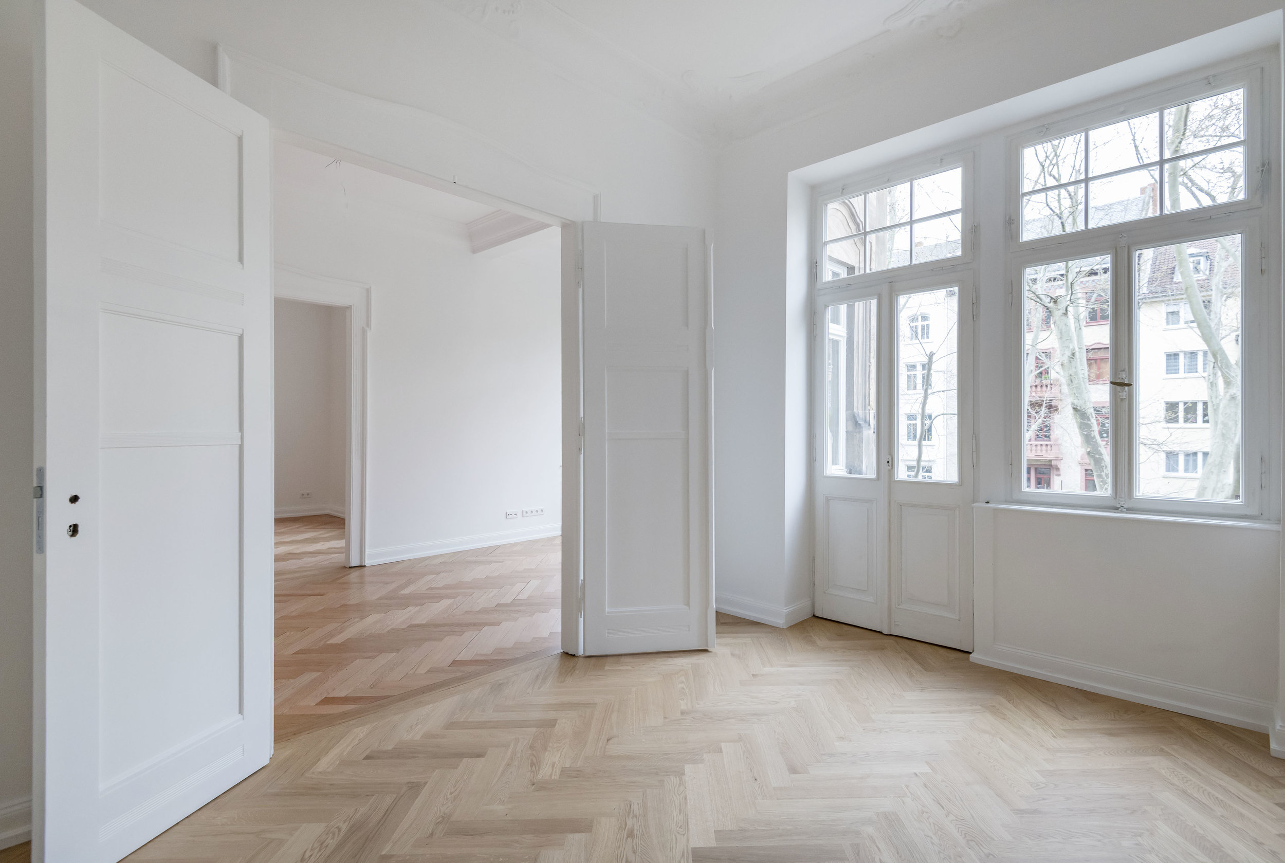 2.1 Zimmer Balkon.jpg