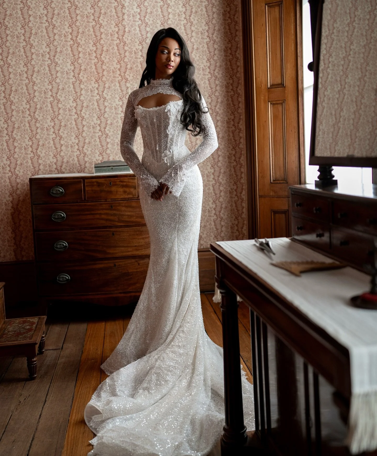 Meet F R A N C E S C A ✨ 

Modern elegance with a hint of shimmer &mdash; this champagne gown hugs the figure and catches the light with every move. 

Her beaded corset, floral lace, and sweeping train strike the perfect balance of grace and allure. 