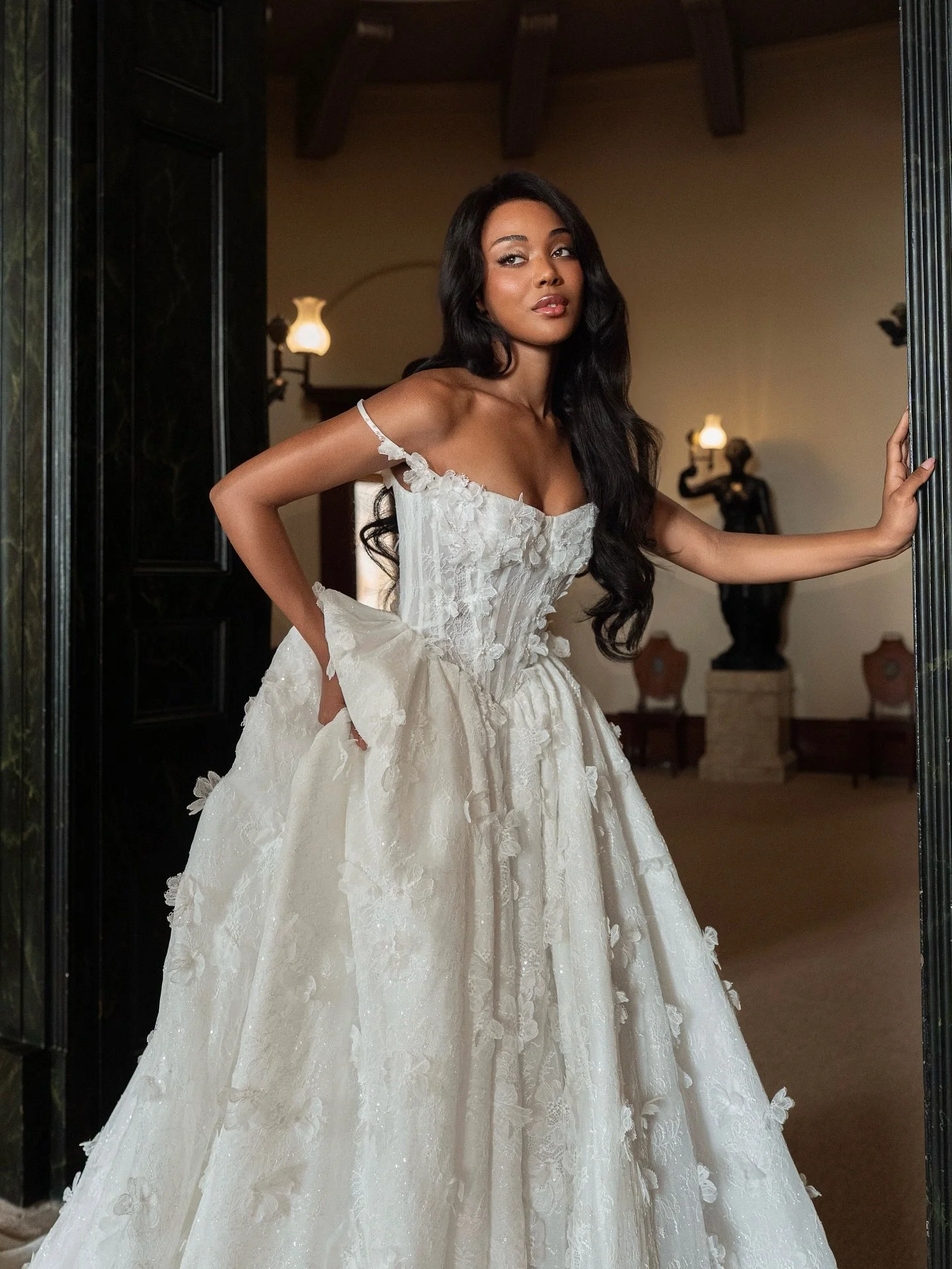 Meet J O L I N E ✨ 

Fairytale romance with a couture twist. Her shimmering base catches the light as 3D floral appliqu&eacute;s bloom across a dreamy ballgown silhouette. With dainty floral straps and a sweeping, blossom-covered train, she&rsquo;s s