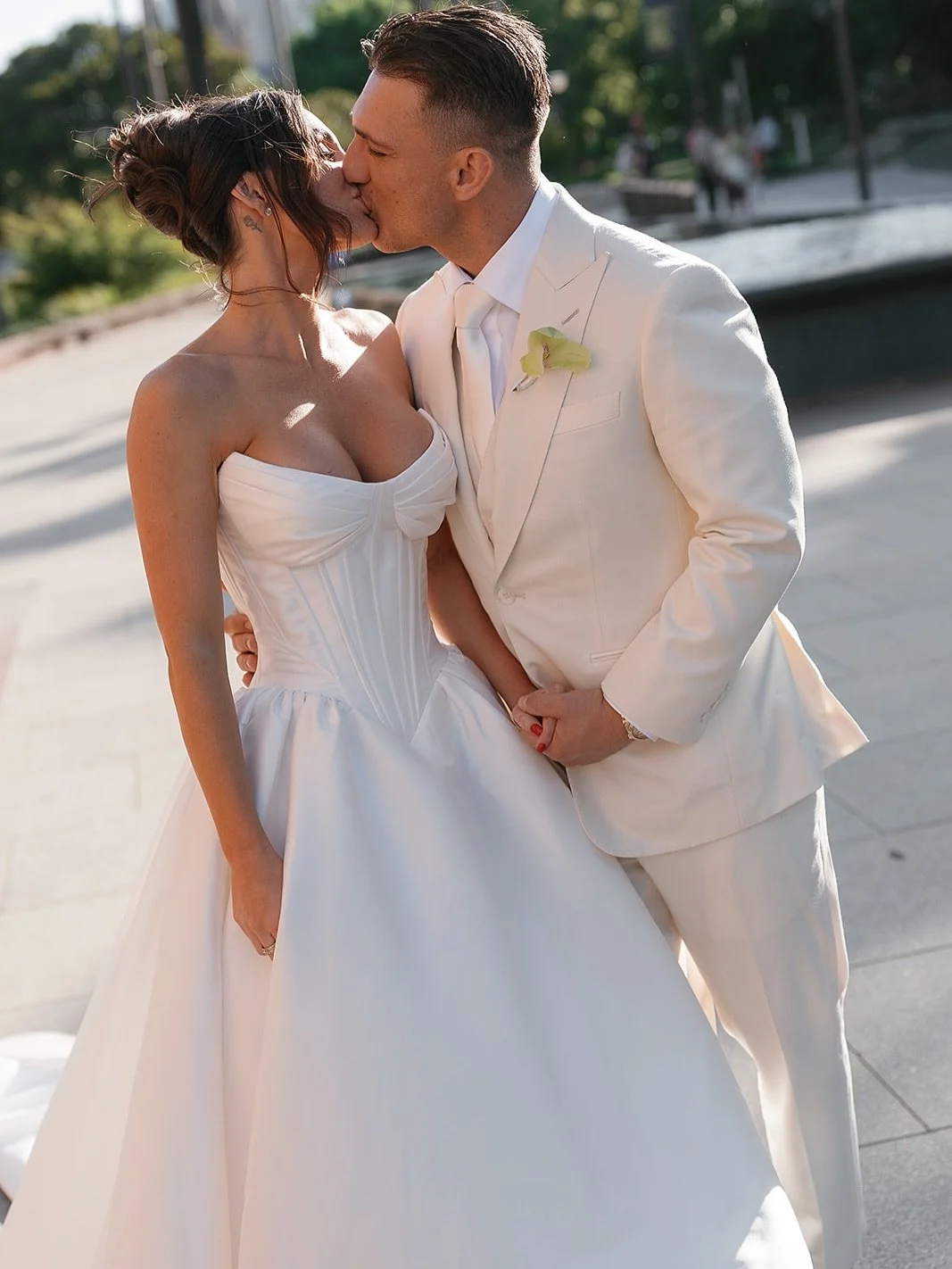 Congratulations to Montana and Sonny 🤍🥂

Montana looks absolutely stunning in her customised &lsquo;Gaia&rsquo; gown and mini ✨

Photography @callanrobisonphoto 

#blanchebridal #weddingday #realbride #bride #modernbride