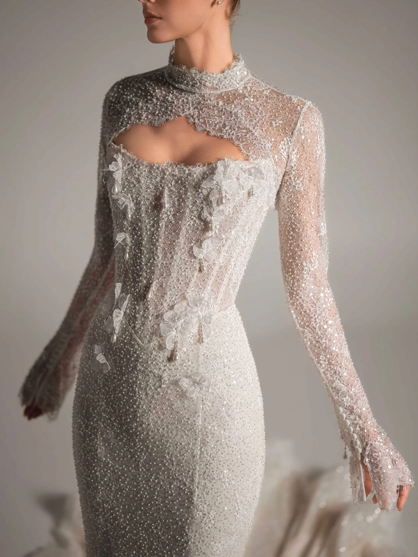 F R A N C E S C A is glowing ✨ A little shimmer, a perfect fit, and a train that does all the talking. Effortless, elegant, and made to shine 🤍 Coming to a stockist near you soon! 

#blanchebridal #reveriedumanoir #francescagown