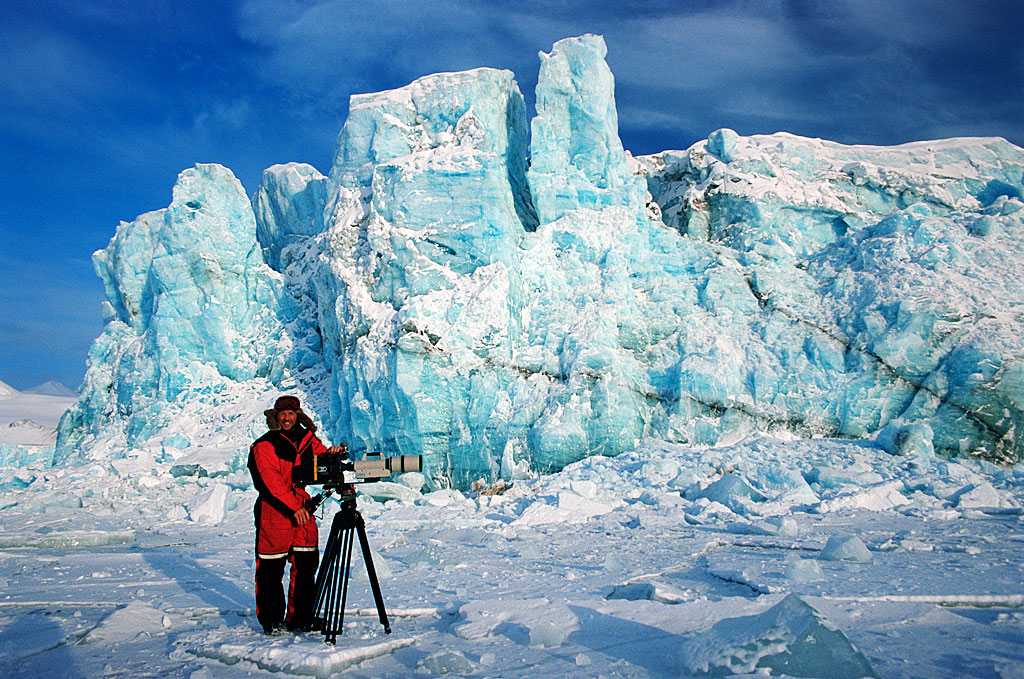 Doug-Allan-filming-at-glacier.jpg