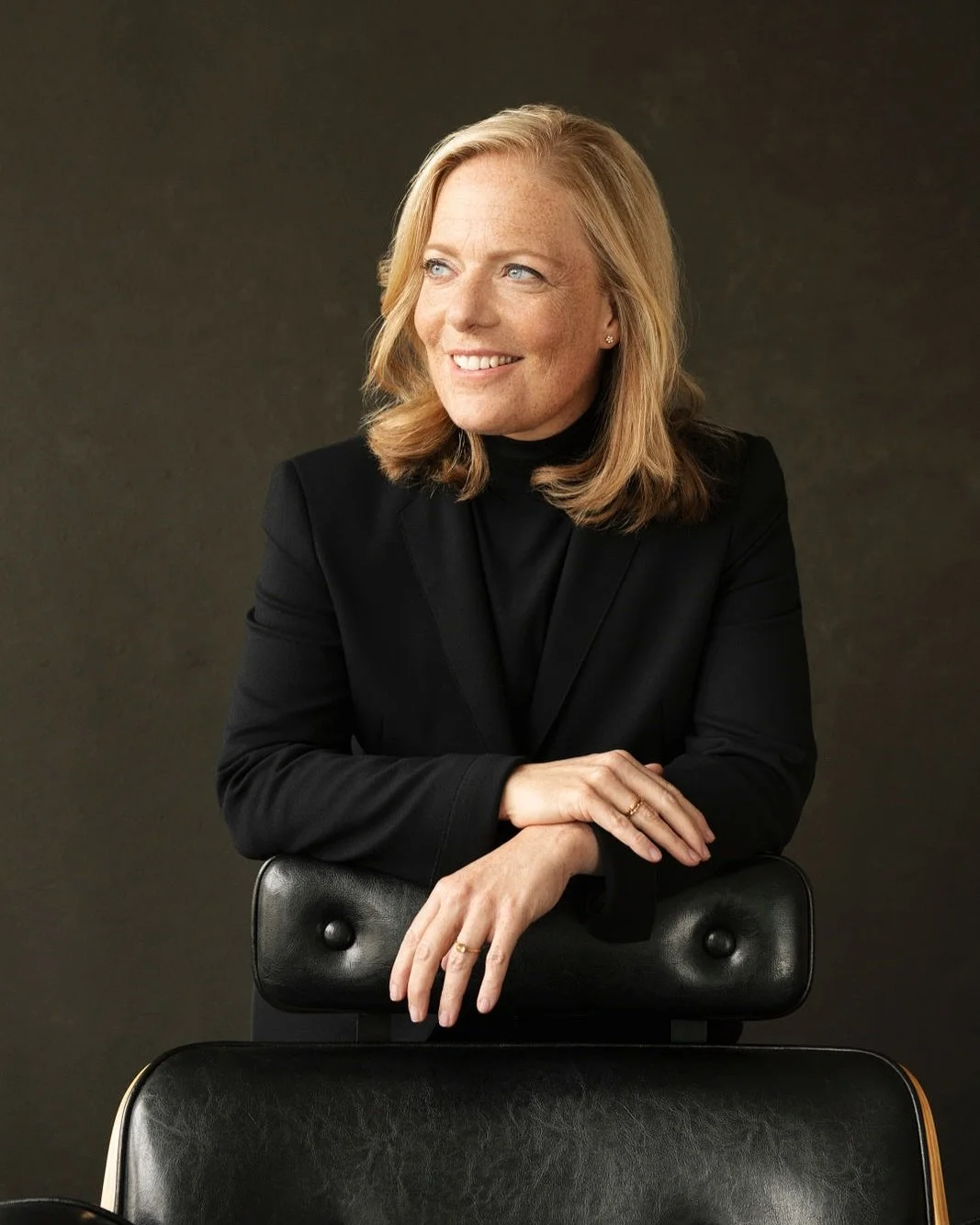 Level Up Your Look: 3 Quick Fixes for a Standout Portrait

Your business portrait is your visual handshake. Here are three must-do tweaks:

&bull; Mind Your Posture: Stand tall to command attention.

&bull; Open Up: A relaxed demeanor makes you more 