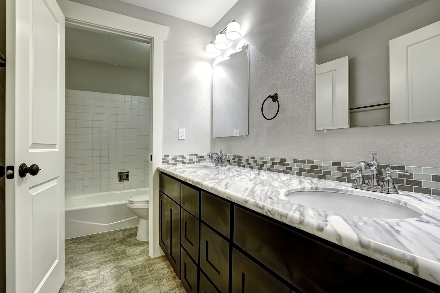 granite-bathroom-counter.jpg