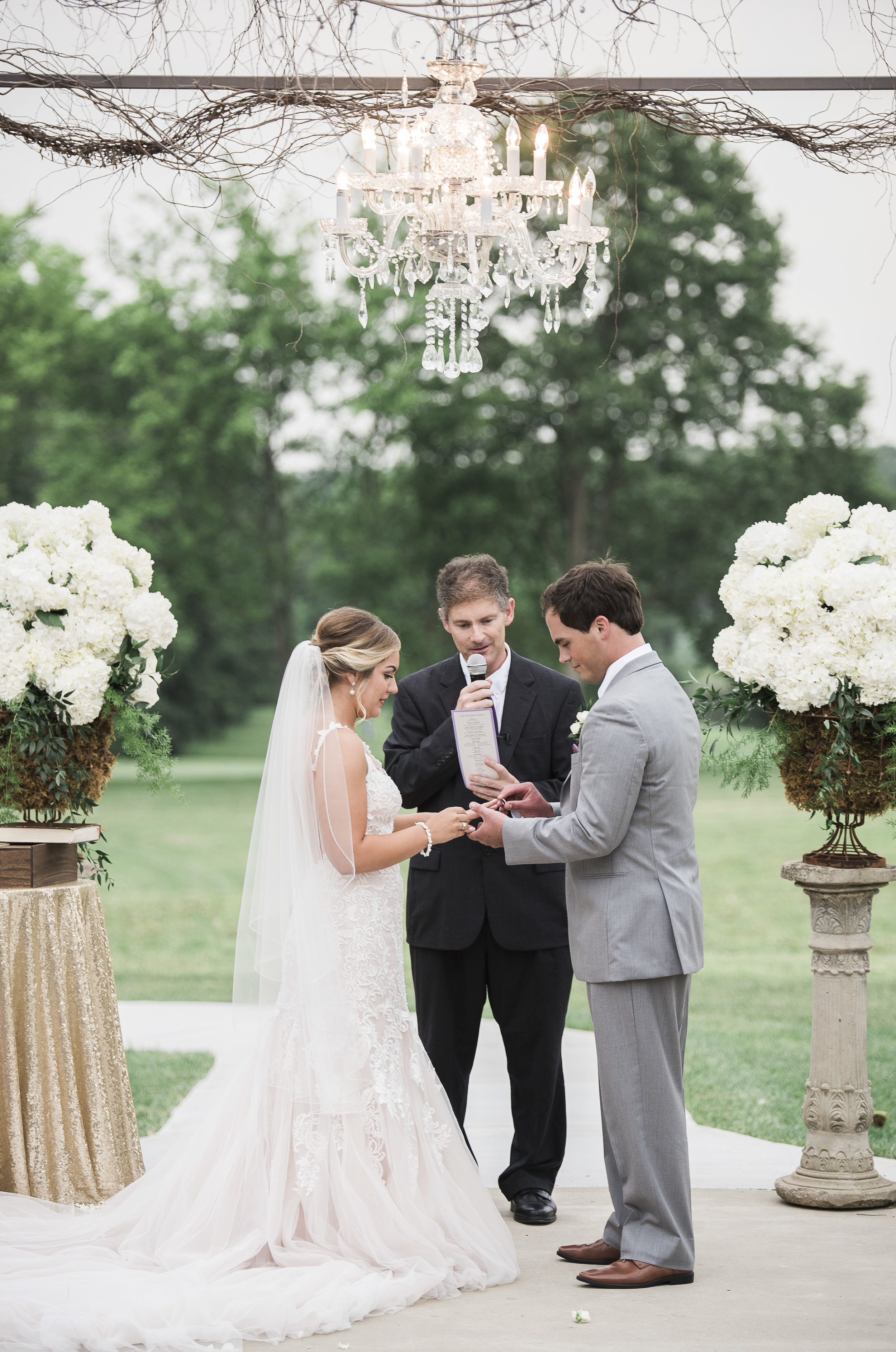 Ellie + Erik | The Arling at Kenny Perry's Country Creek Golf Course Wedding | 5.27.17