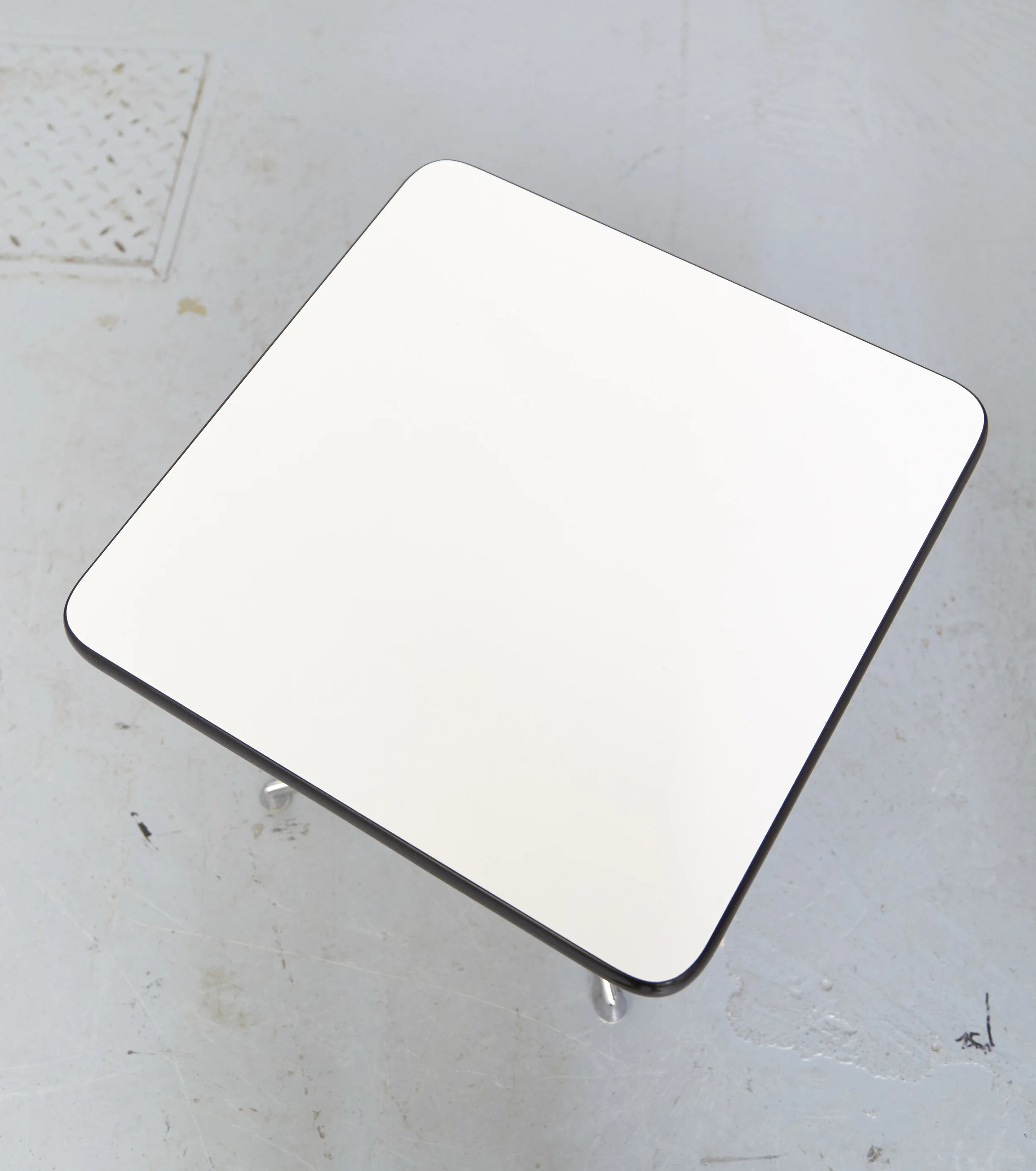 Eames_Beistell_06.jpg