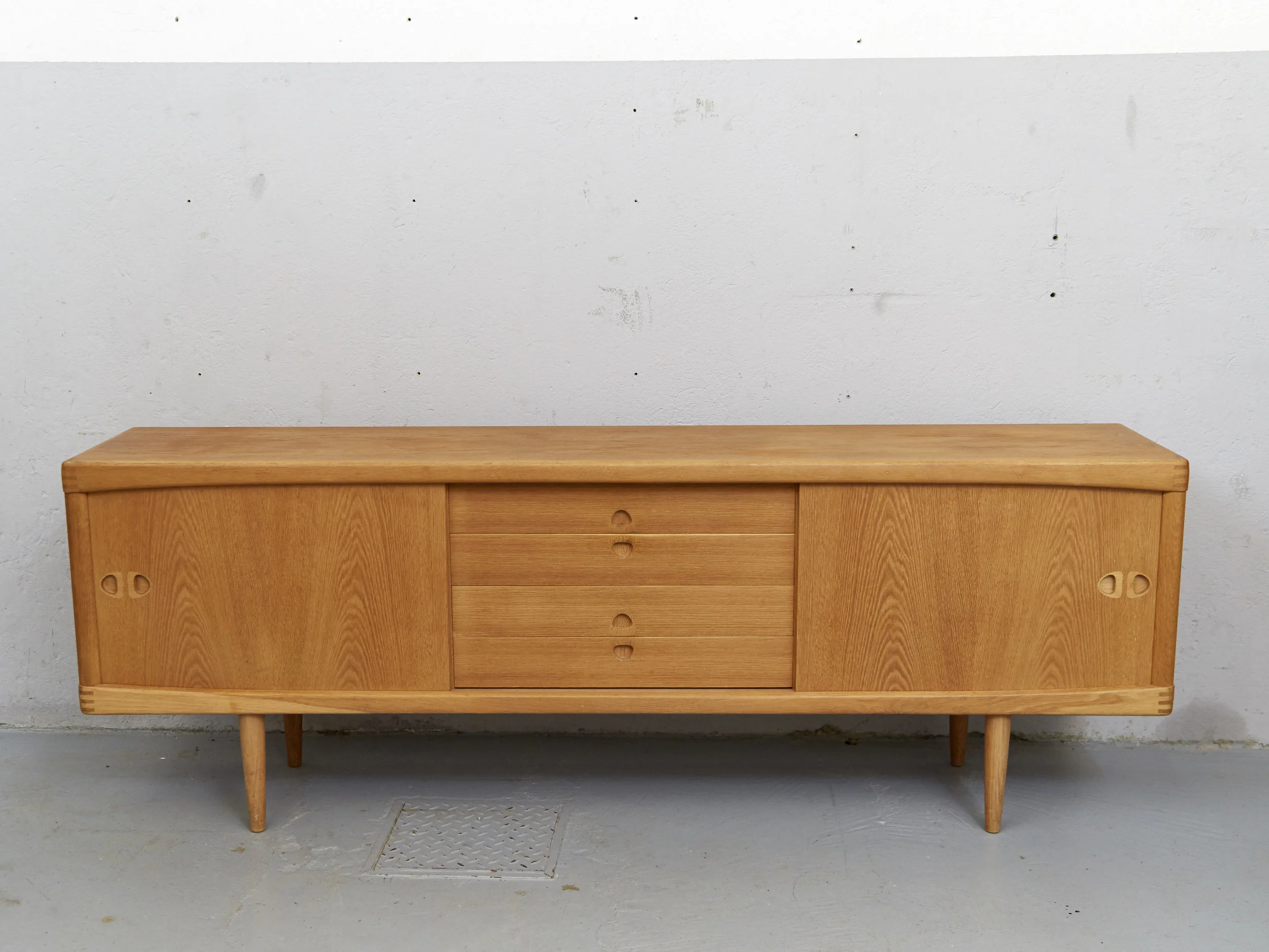 HWKlein_Sideboard_02.jpg
