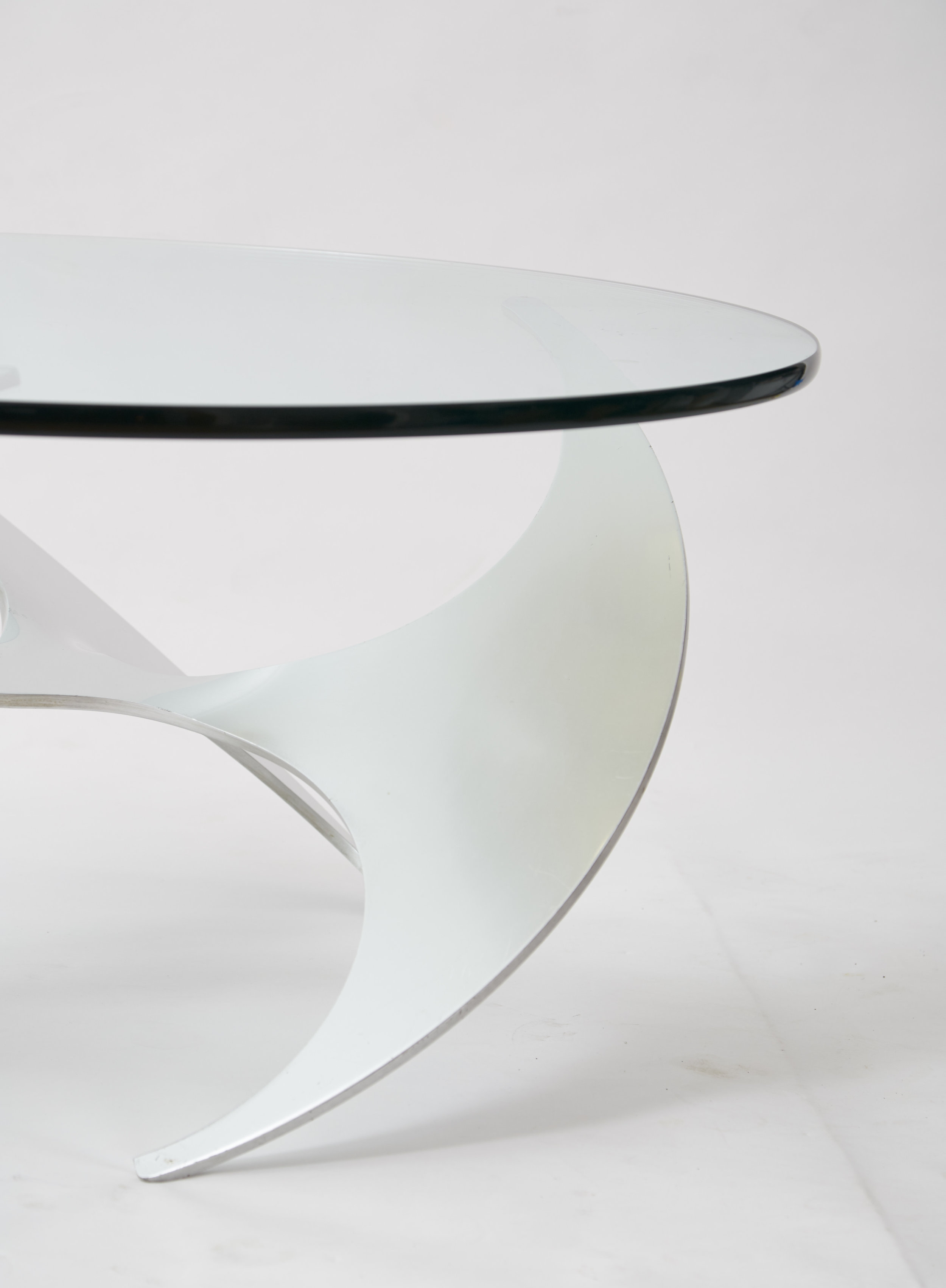 Propeller-Table_02.jpg