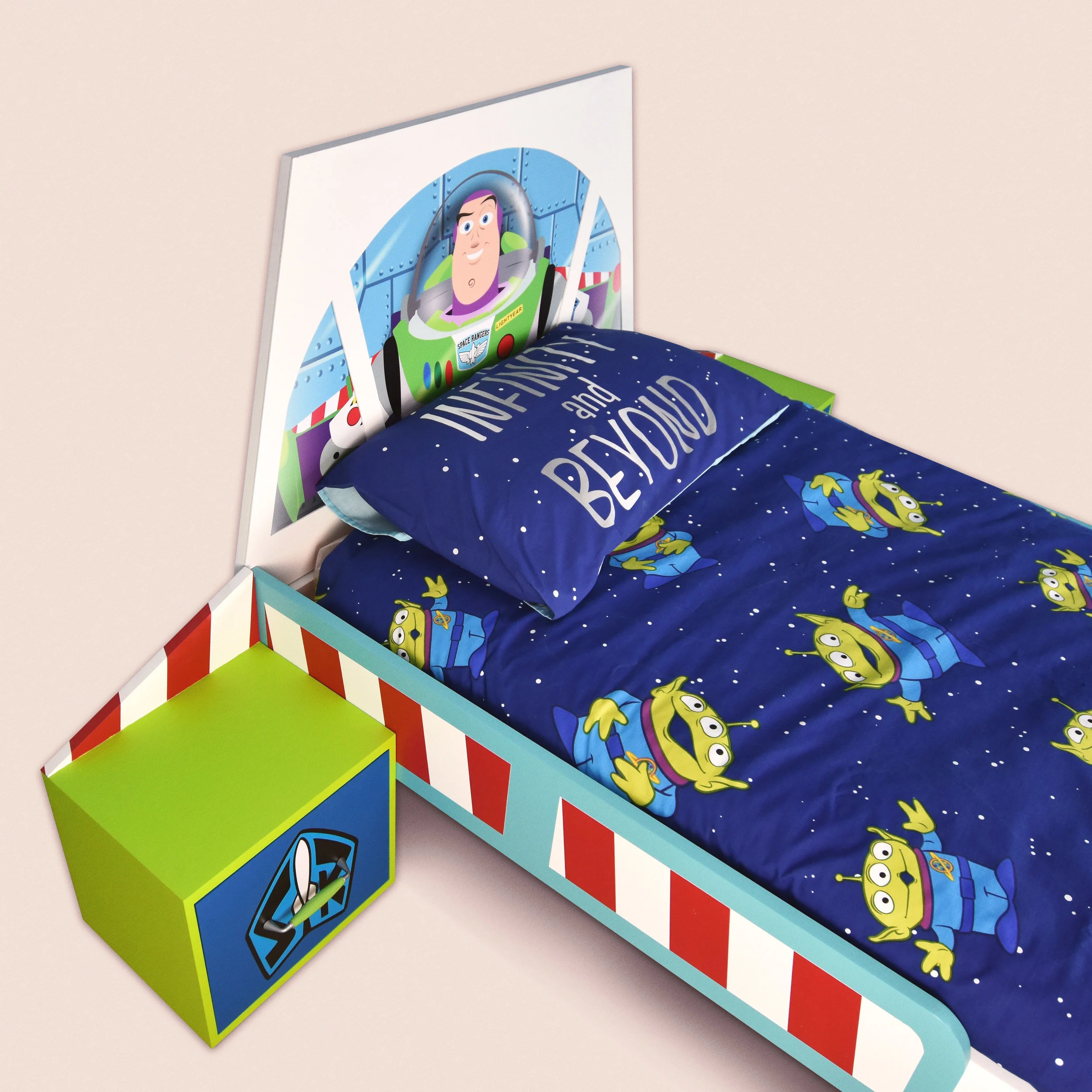 buzz lightyear spaceship