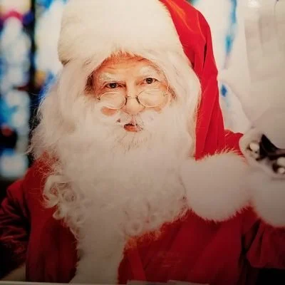 Santa Claus is Coming to Glenview!