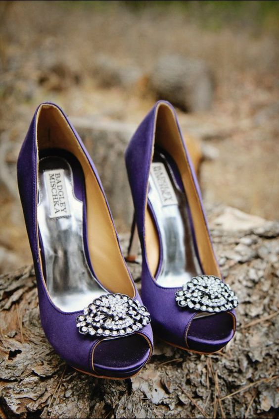 05-ultra-violet-embellished-Badgley-Mischka-wedding-shoes-with-peep-toes.jpg