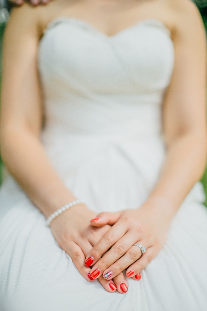 nicholau-nicholas-lau-wedding-fine-art-photography-london-chinese-asian-red-nails-accent-nail-ring-finger-modern-lady-bride-white-gold-diamond1-682x1024.jpg