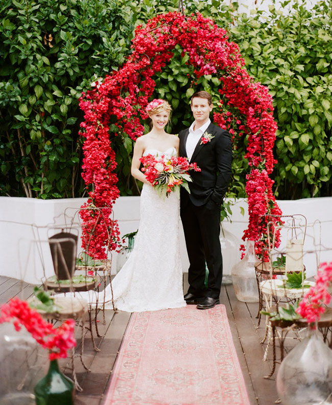 10-beautiful-wedding-arches-l-Rustic-Folk-Weddings1.jpg