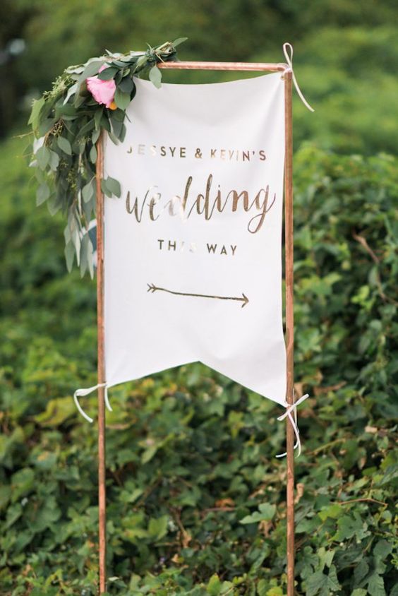 24-copper-wedding-sign-decorated-with-flowers.jpg