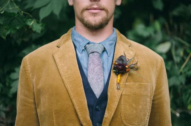 06-mustard-velour-jacket-for-a-boho-fall-groom.jpg