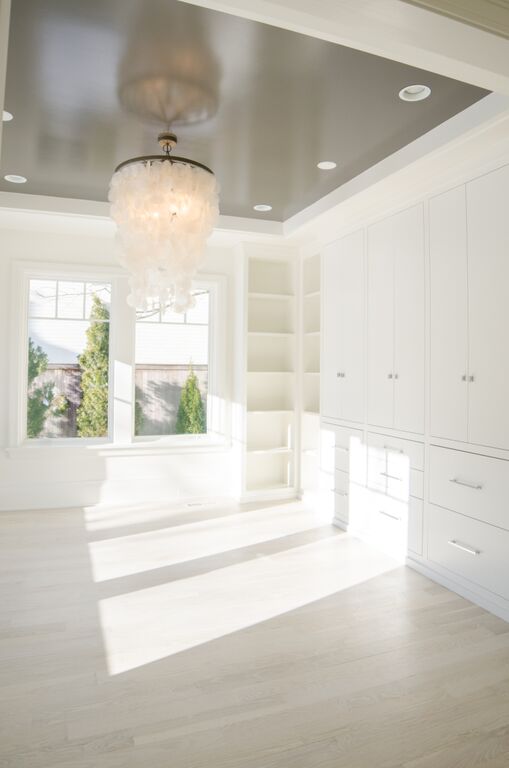 ©alliewood.com living space 9.jpeg
