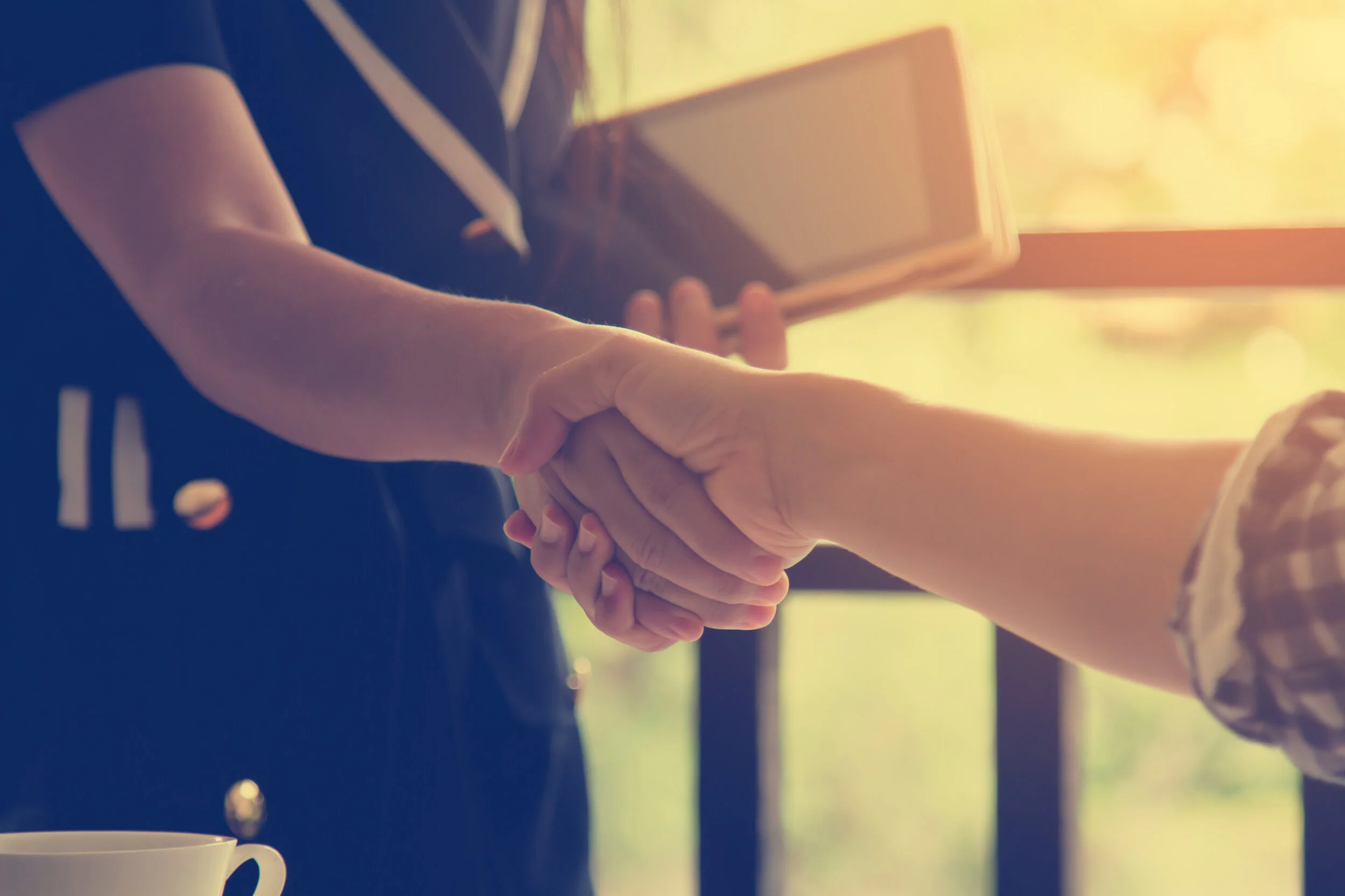 shake-hands-to-success.jpg