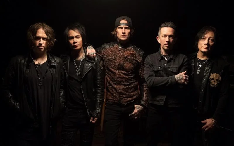 BUCKCHERRY PREMIERE "RADIO SONG" VIDEO