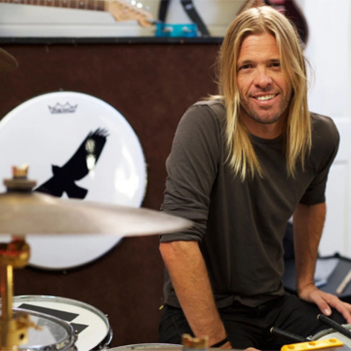 TAYLOR HAWKINS OF FOO FIGHTERS HAS PASSED AWAY