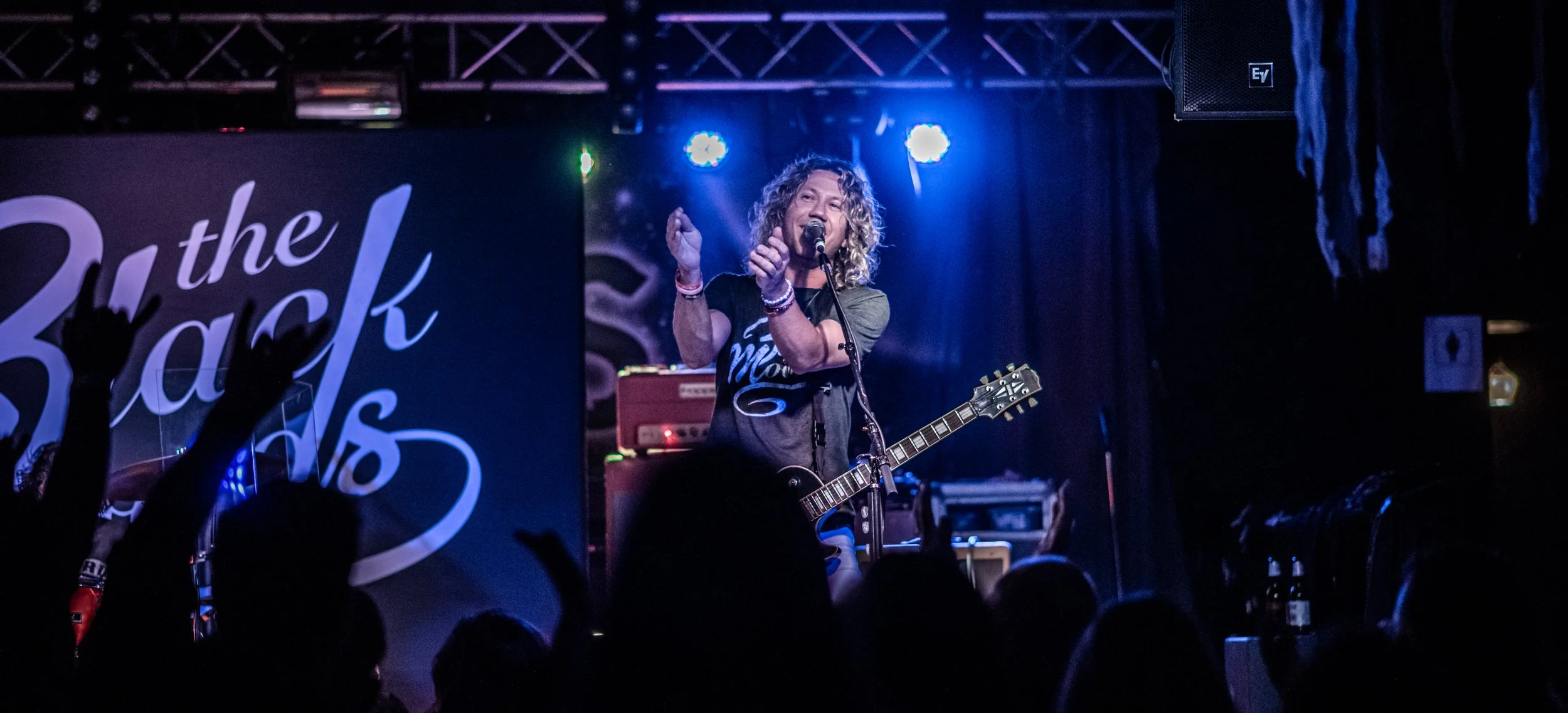 THE BLACK MOODS LIVE!! | BLIND TIGER