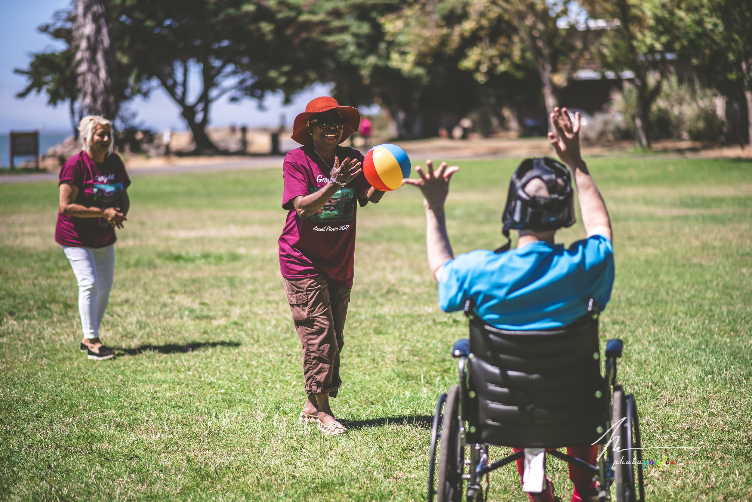 Photo of ������Ƶ Garfield Neurobehavioral Centers Annual Picnic games in 2017 outdoors