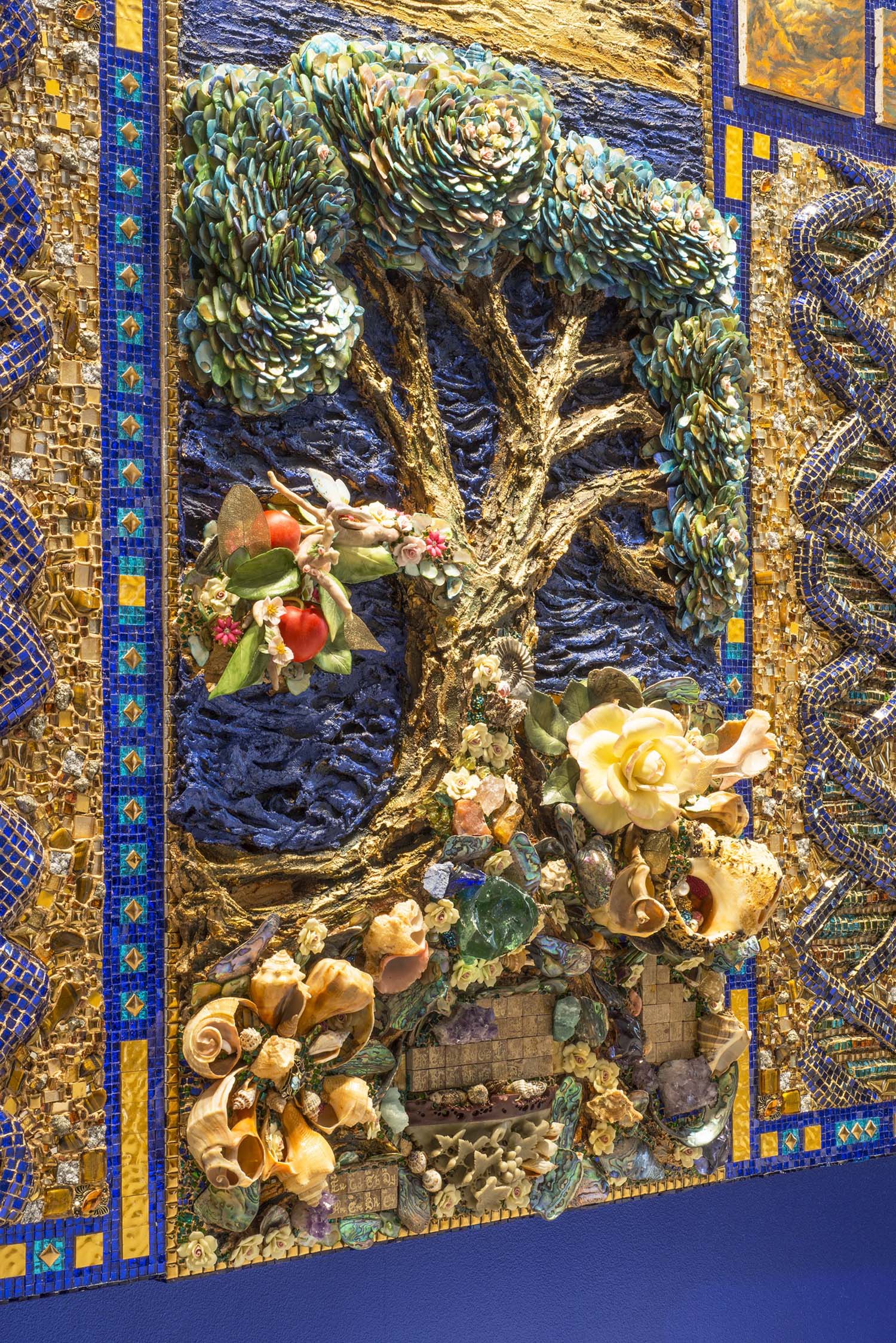 Magnum Opus (Detail)