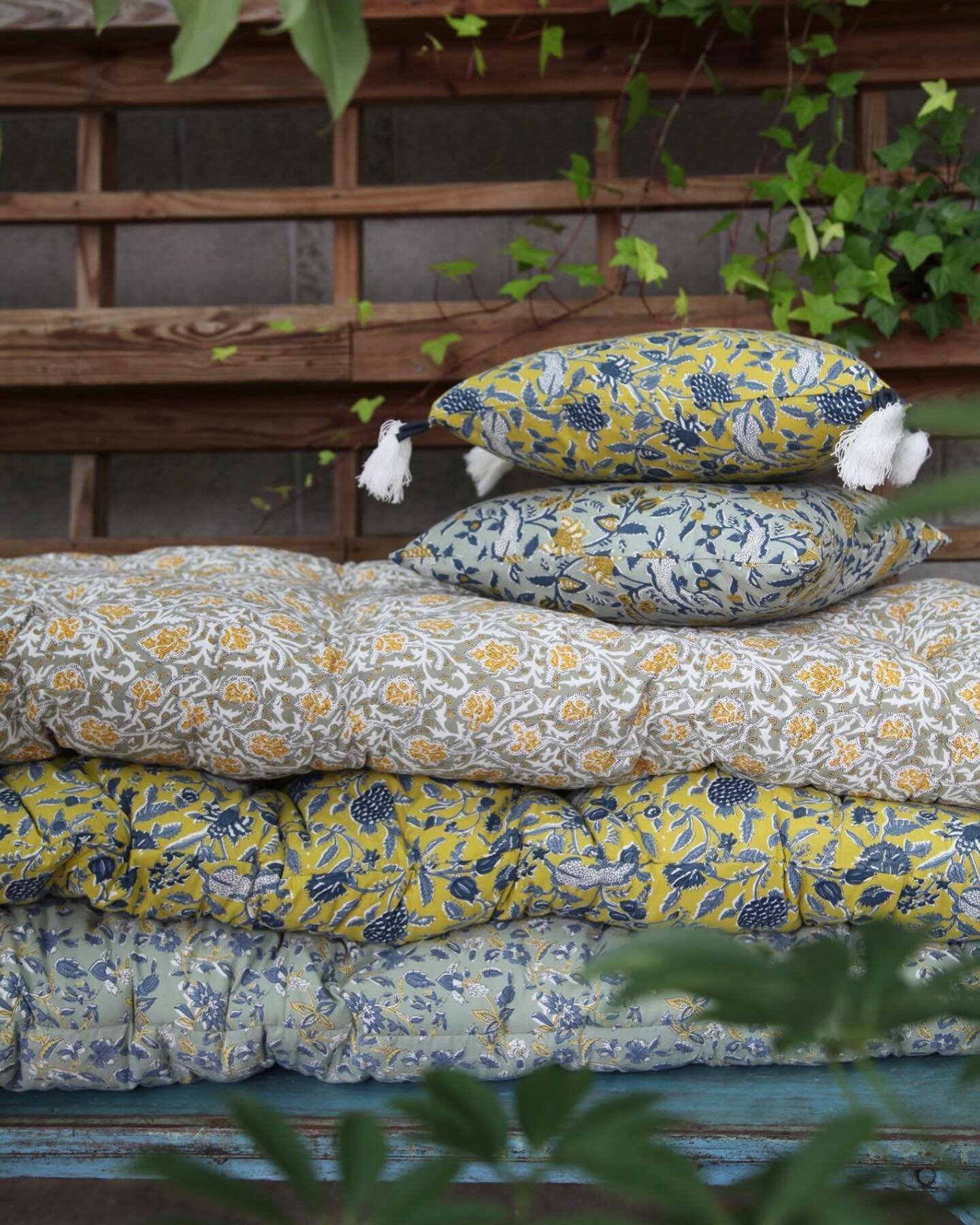 August afternoons are made for relaxing. Get cozy with our collection of cushions and pillows. #outdoorstyle

#dundeegardens #outdoorpillows #summer #summertime #shopnepa #shopsmall #smallbusiness #outdoorcushions