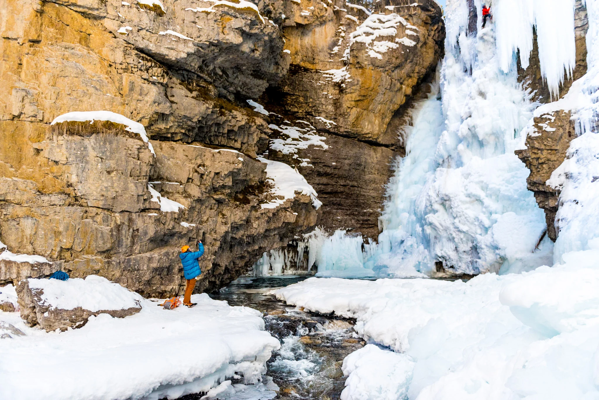 Chelsea Czibere - January 25, 2019 - Johnston Canyon-22.jpg