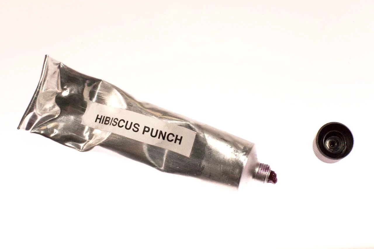  HT-E3FF52 (Gel) Bourbon, hibiscus, pineapple, orange oil, anise, cinnamon, agar agar 