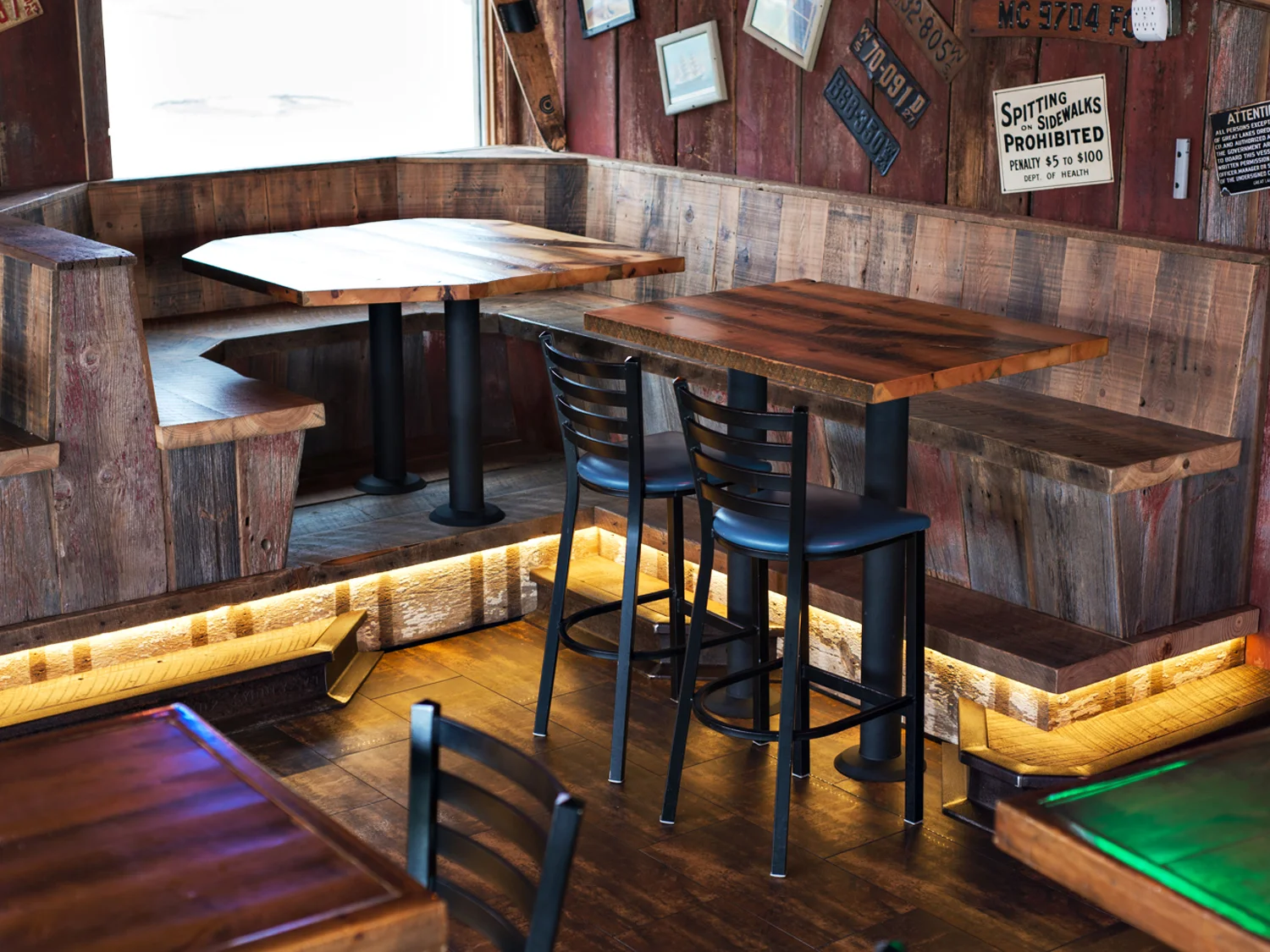 hbb-web_harpoonextendedbooth.jpg