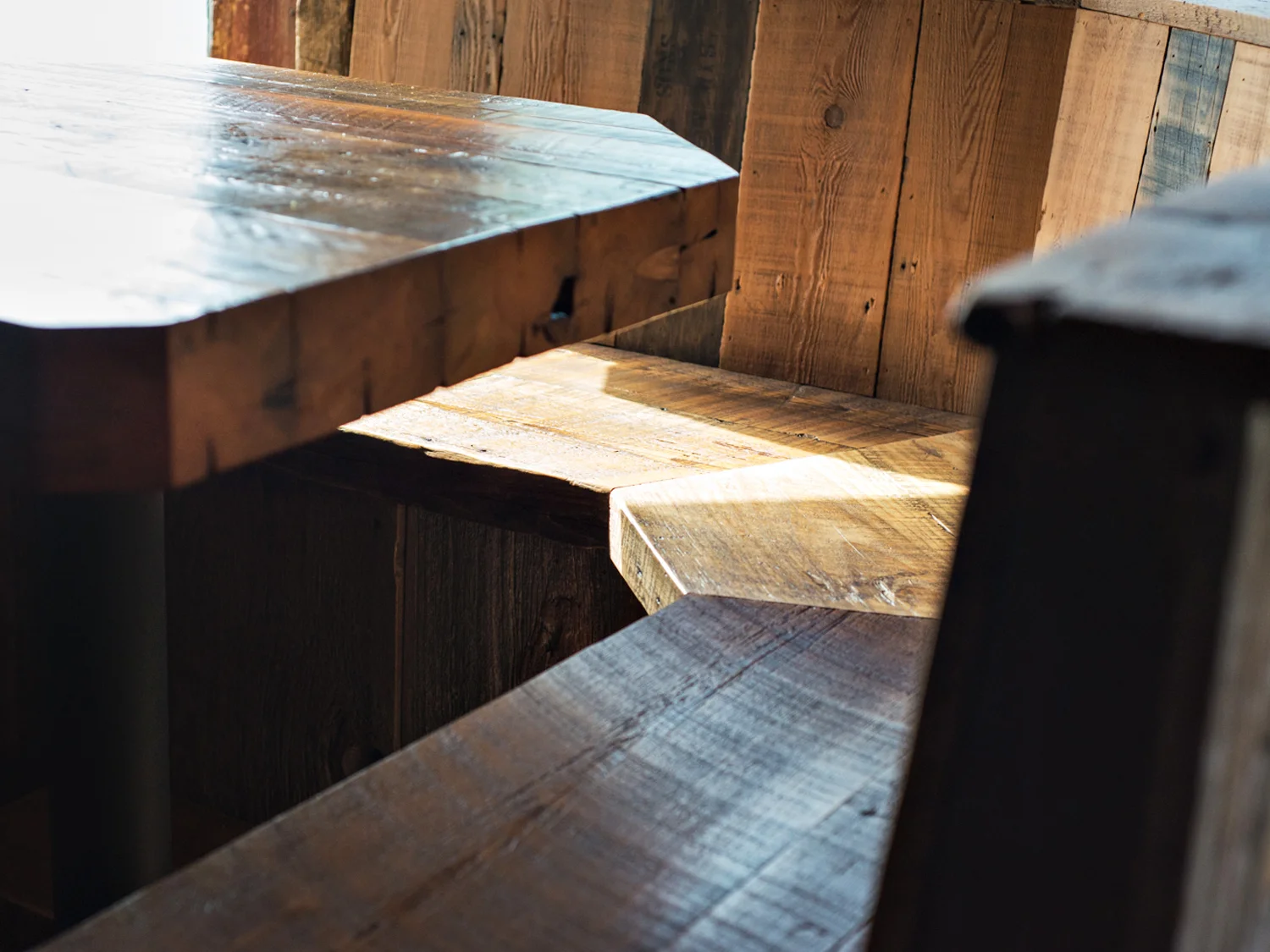 hbb-web_harpoontallbooth2.jpg