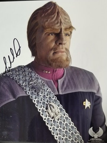 Star Trek The Next Generation MICHAEL DORN Signed WORF 8x10 Photo AUTOGRAPHED 