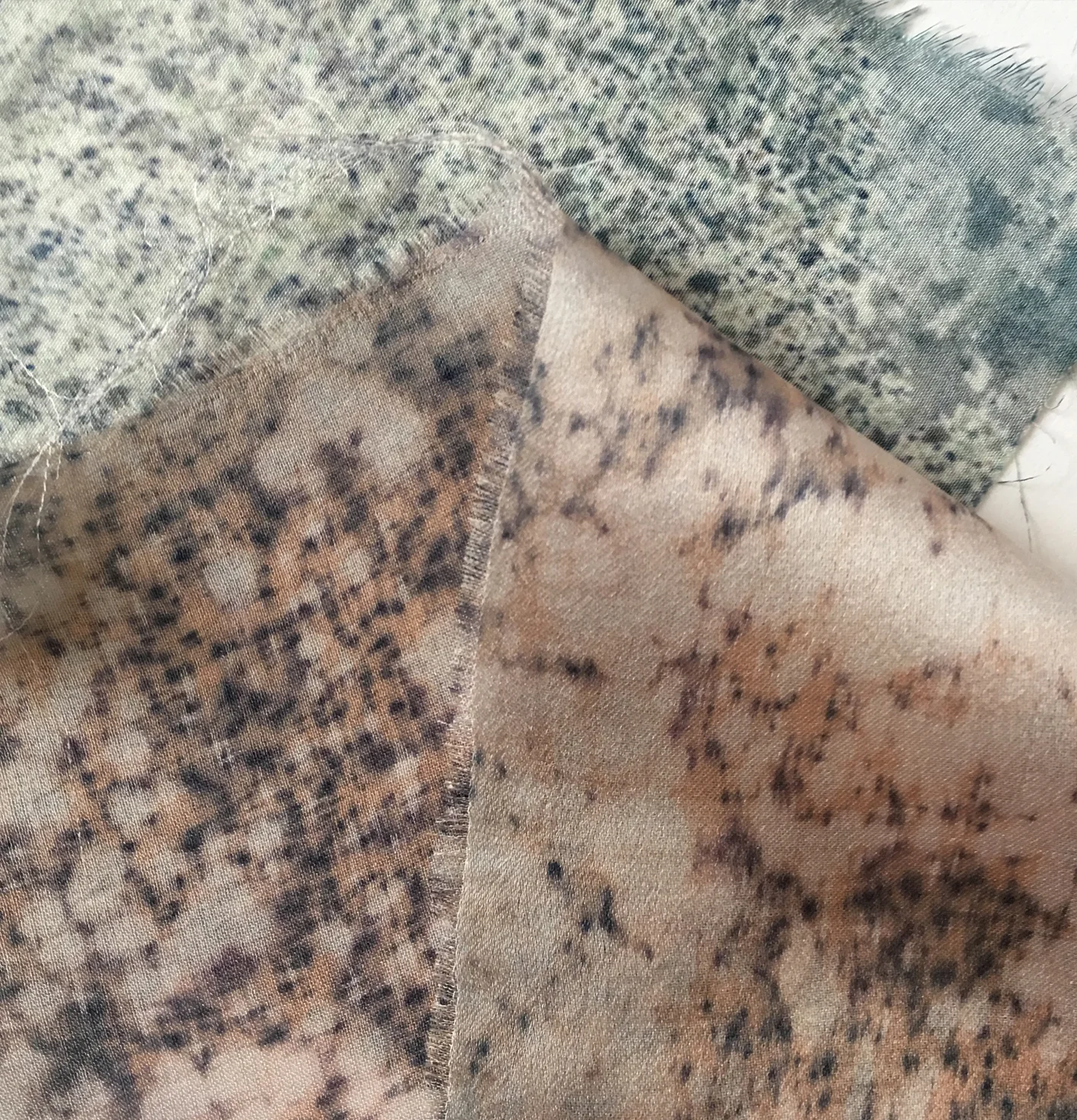 RIKKELEMMING-TEXTILE MICROSCOPE-PIC19.jpg