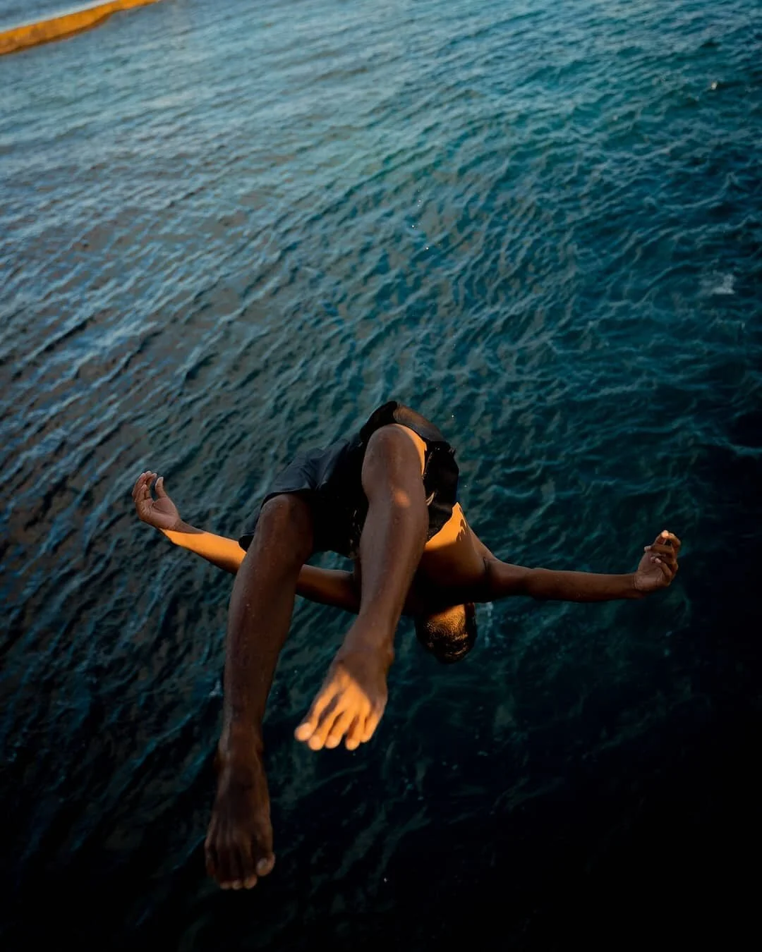 &ldquo;We need to reach a balance where people, habitat, and wildlife can co-exist &ndash; if we don&rsquo;t everyone loses &hellip; one day.&rdquo; 
&mdash;Steve Irwin

#marshallislands #iakwe #exploretocreate #explore #sony #sonyalpha #sonya7iii #h