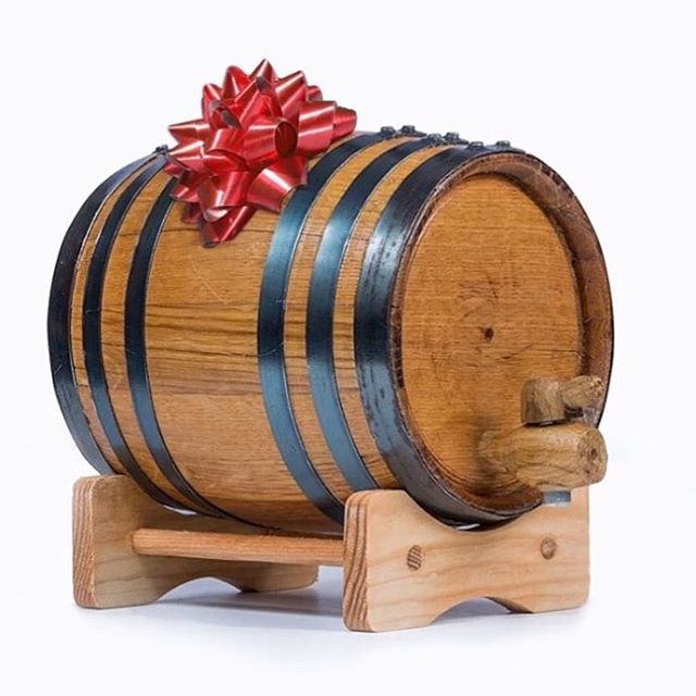 There's still time to get your barrels by Christmas!  Link in profile.  #buyoakbarrels