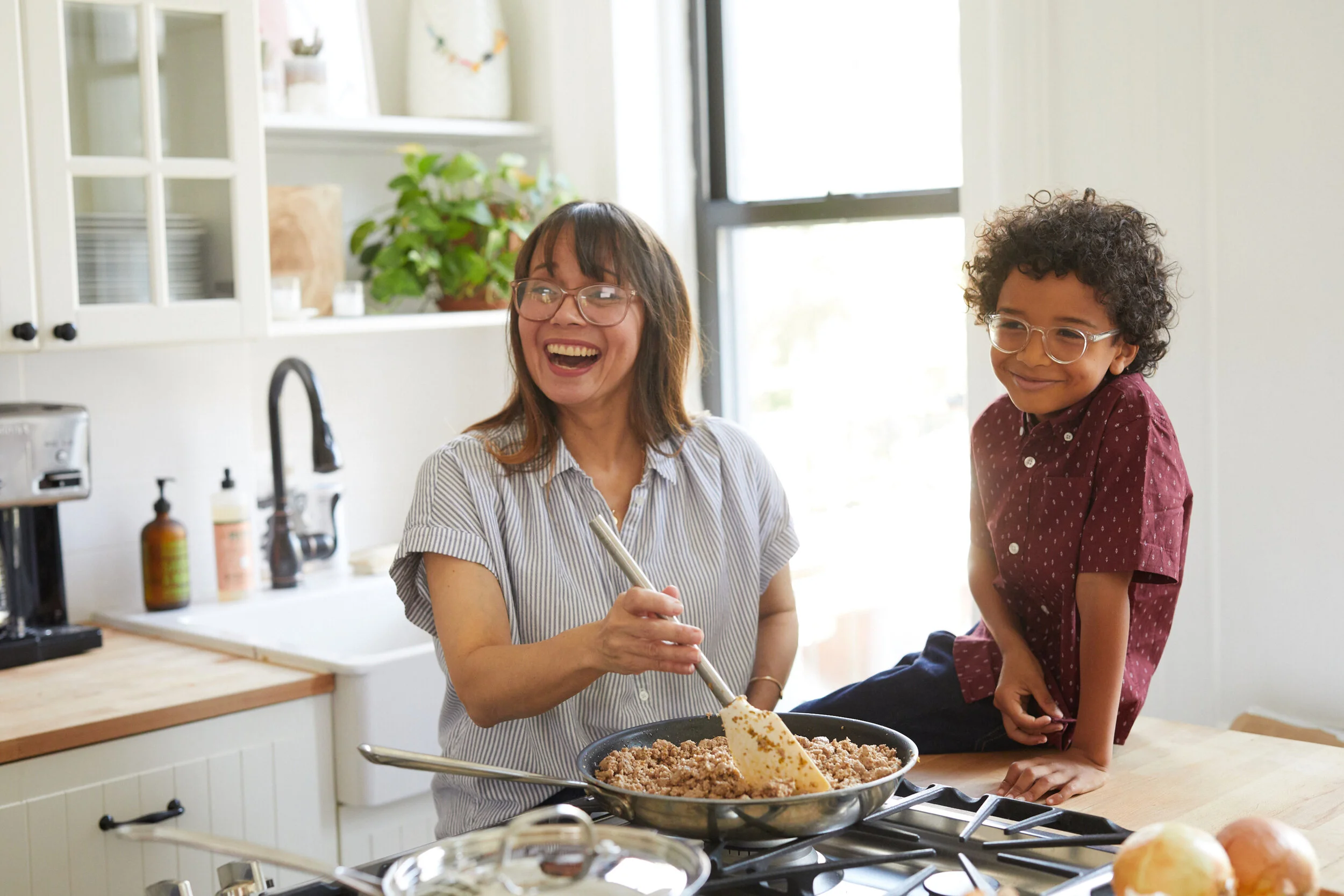 FAMILY OFFSITE —RJB — 1318-JPG, 3000max, 300DPI.jpg