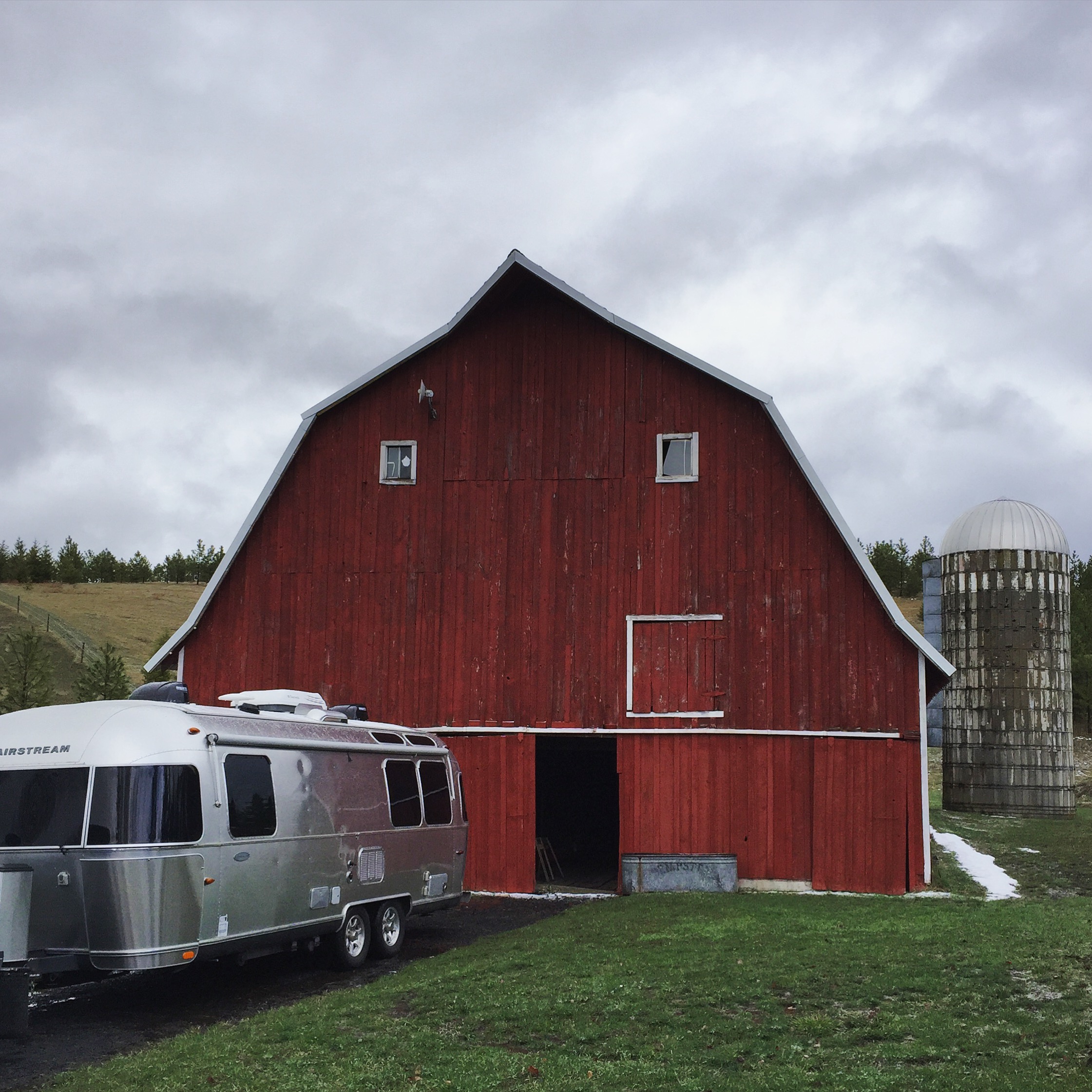Seriously swoon-worthy barn outside of Moscow, Idaho (photo taken while dodging the hail storm). 