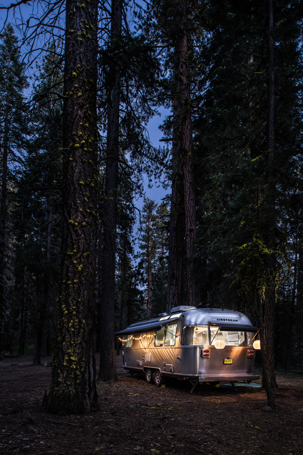 Such a pretty glowing Airstream!