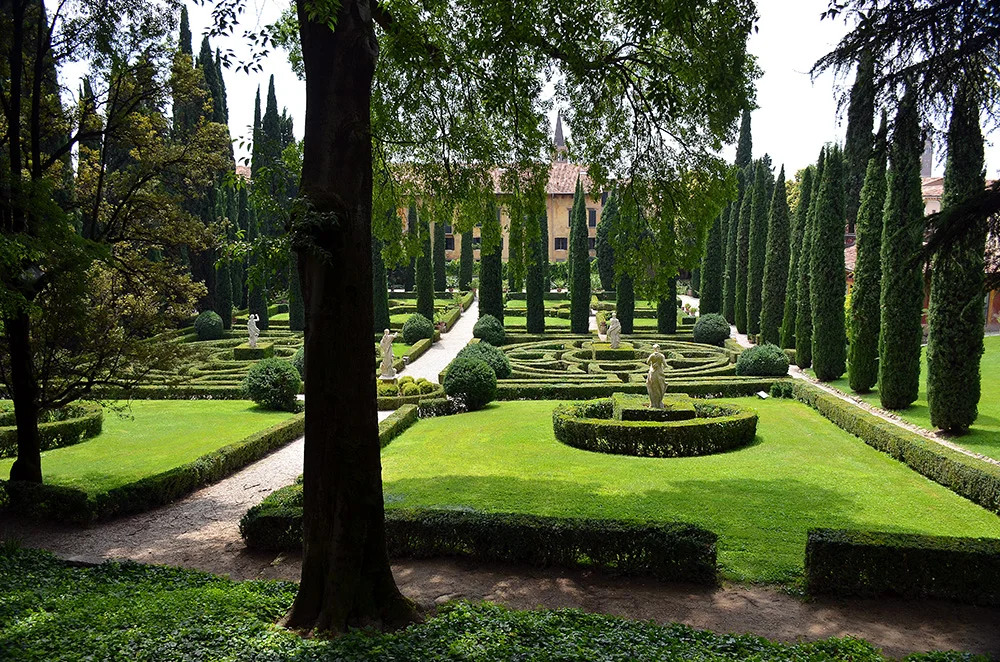 Garden-01.jpg