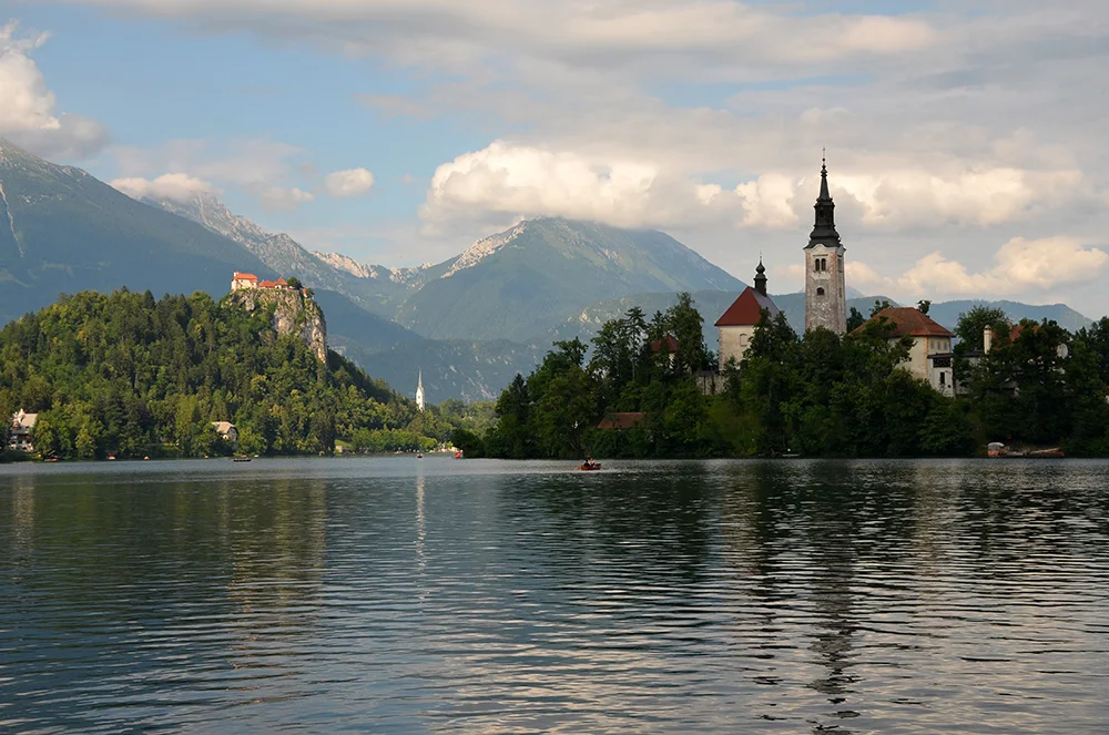 Loo-blah-nah: A Car-Free City