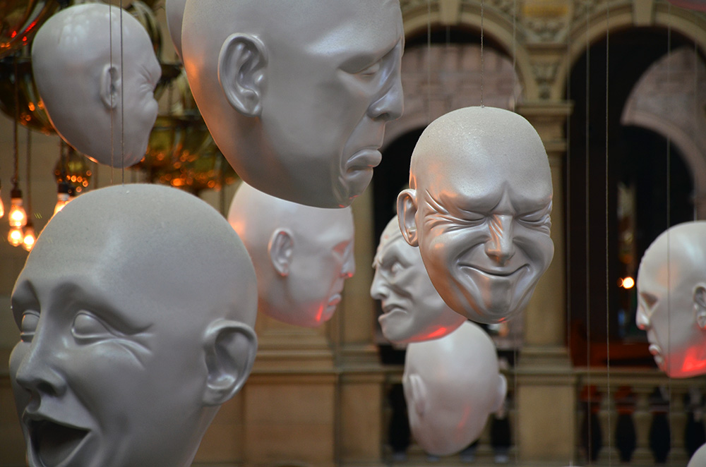 museum_heads2.jpg