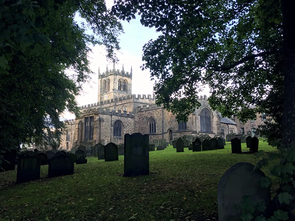 Lots of young but old, dead people in the cemetery across the street from the airbnb. 
