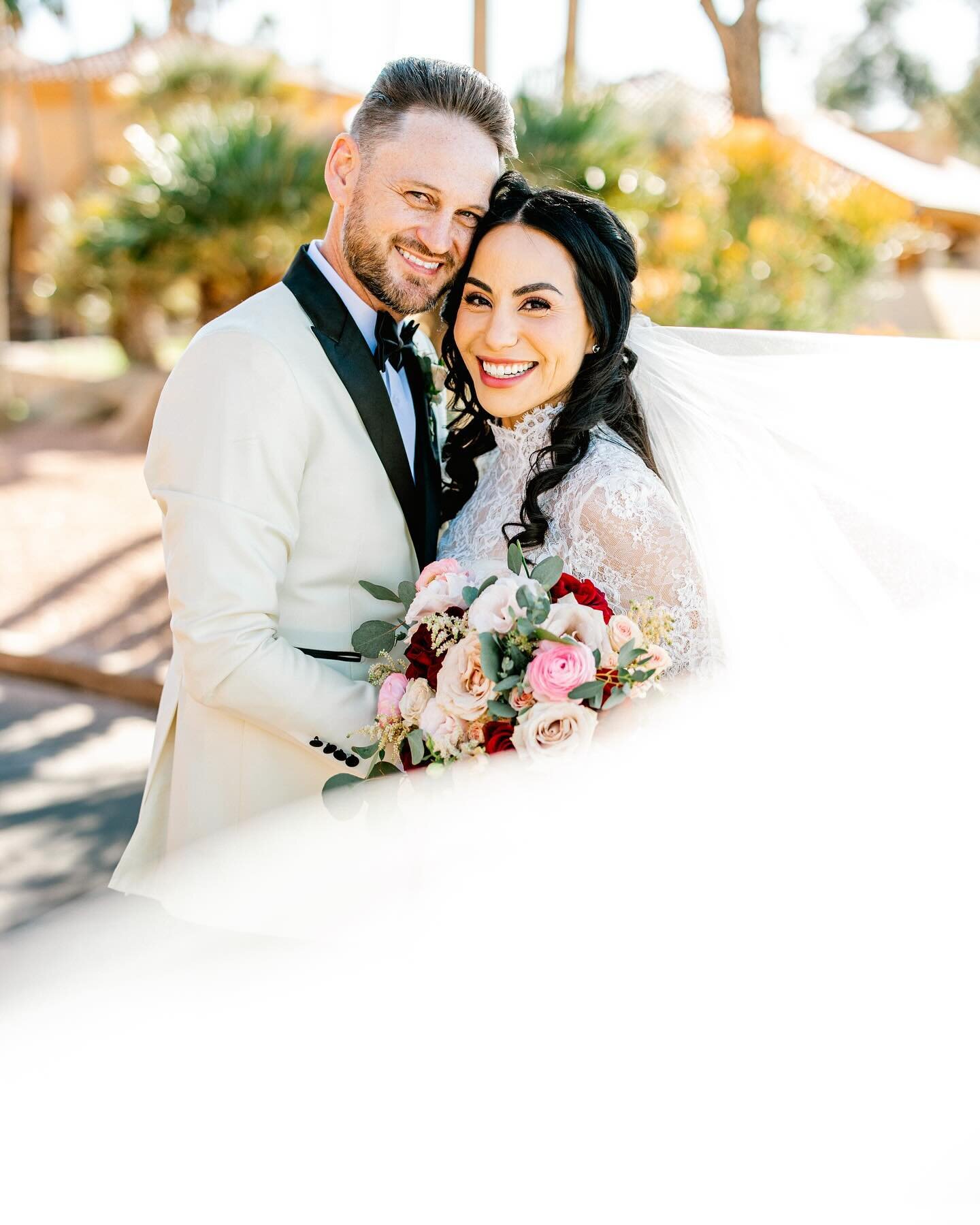 Happy wedding day Marielle &amp; Matthew, I loved capturing your wedding day and your amazing vail!