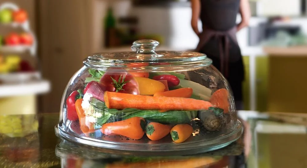 Mom_in_Kitchen_2019.for_WEB_2048x.jpg