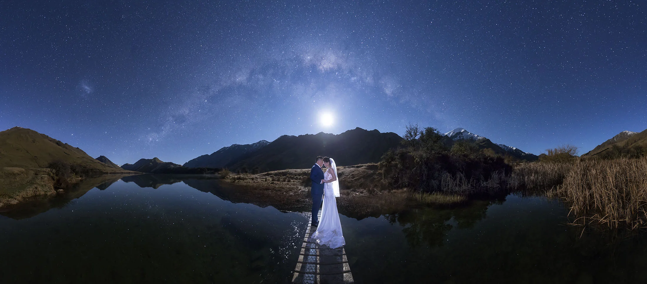 Queenstown_Wedding_Undersoul_MokeLake_Astro.jpg