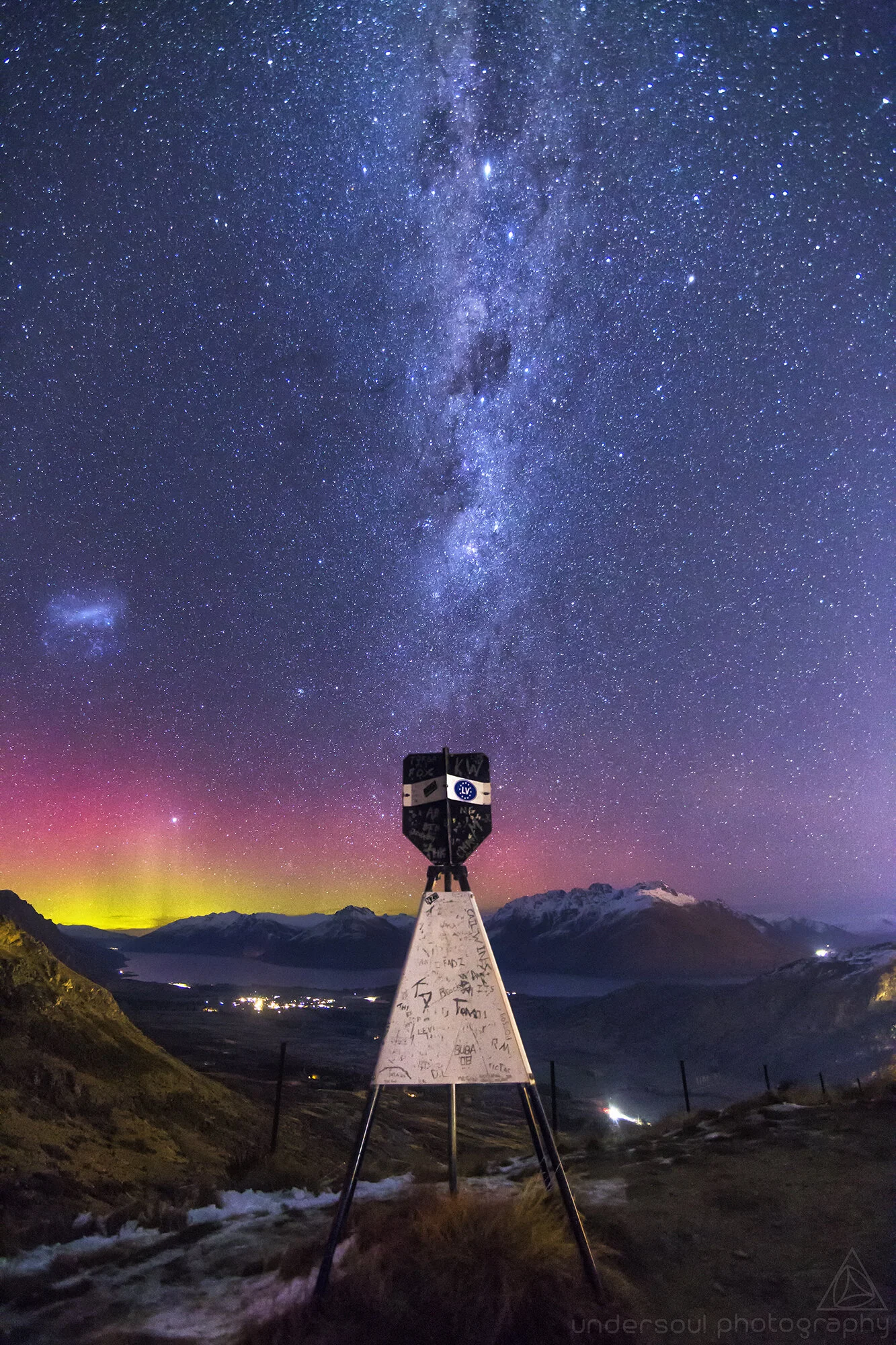 Funny Wind Thingy Aurora Web.jpg