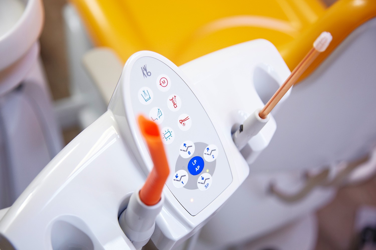 Zahnarzt moderne Behandlungstechnik