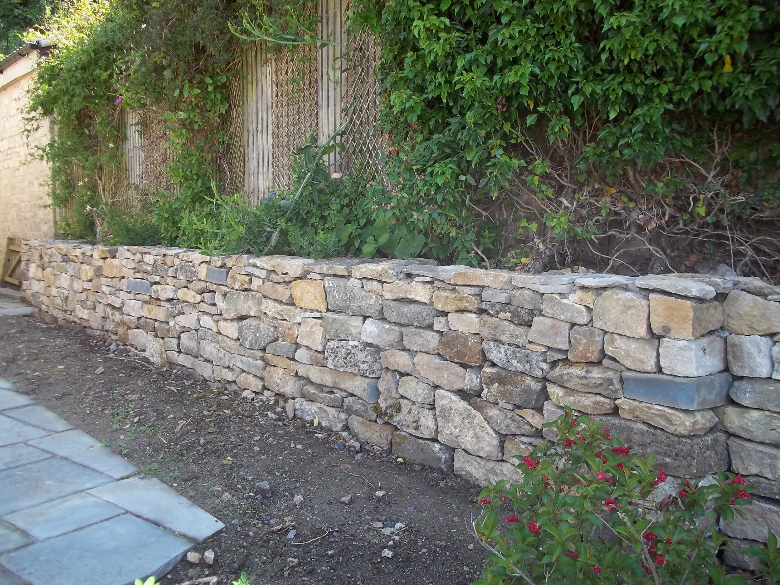 dry stone walling3.JPG
