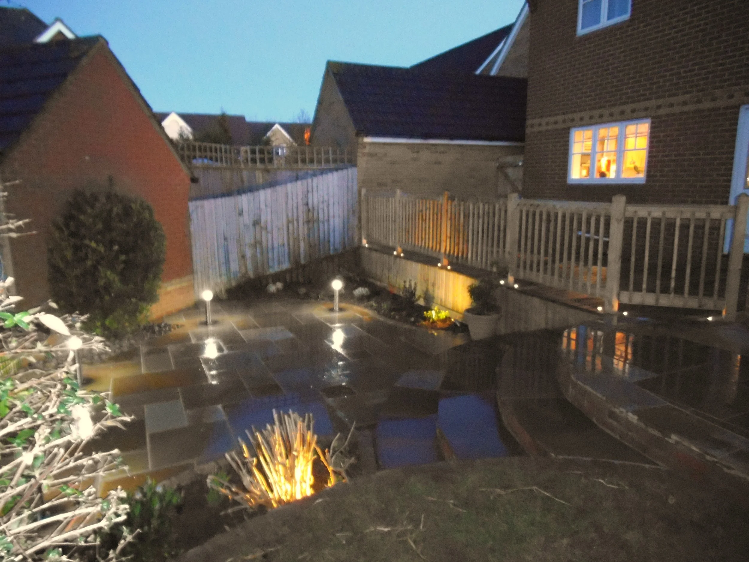 garden lighting2.JPG