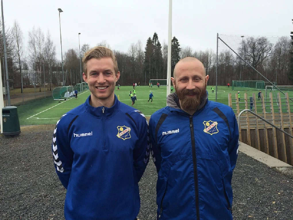 Ny barnefotballansvarlig, Vegard S. Hammershaug (t.v) og ansvarlig for Lyn Akademiet, Klaus Pettersen (t.h)